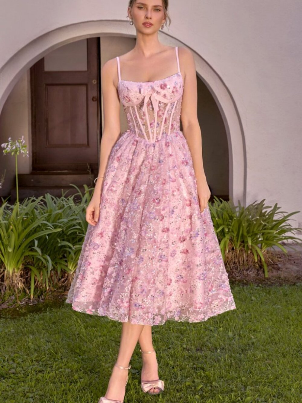 NEW BLUSH Evening Gown Floor Length Formal Elegant Stunning A1523